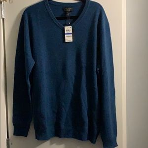 Men’s cashmere sweater